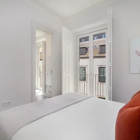 Whome Timeless Design Meets Convenience ליסבון