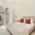 Whome Timeless Design Meets Convenience * Lisboa