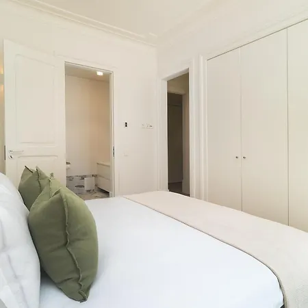 Daire Whome Timeless Design Meets Convenience